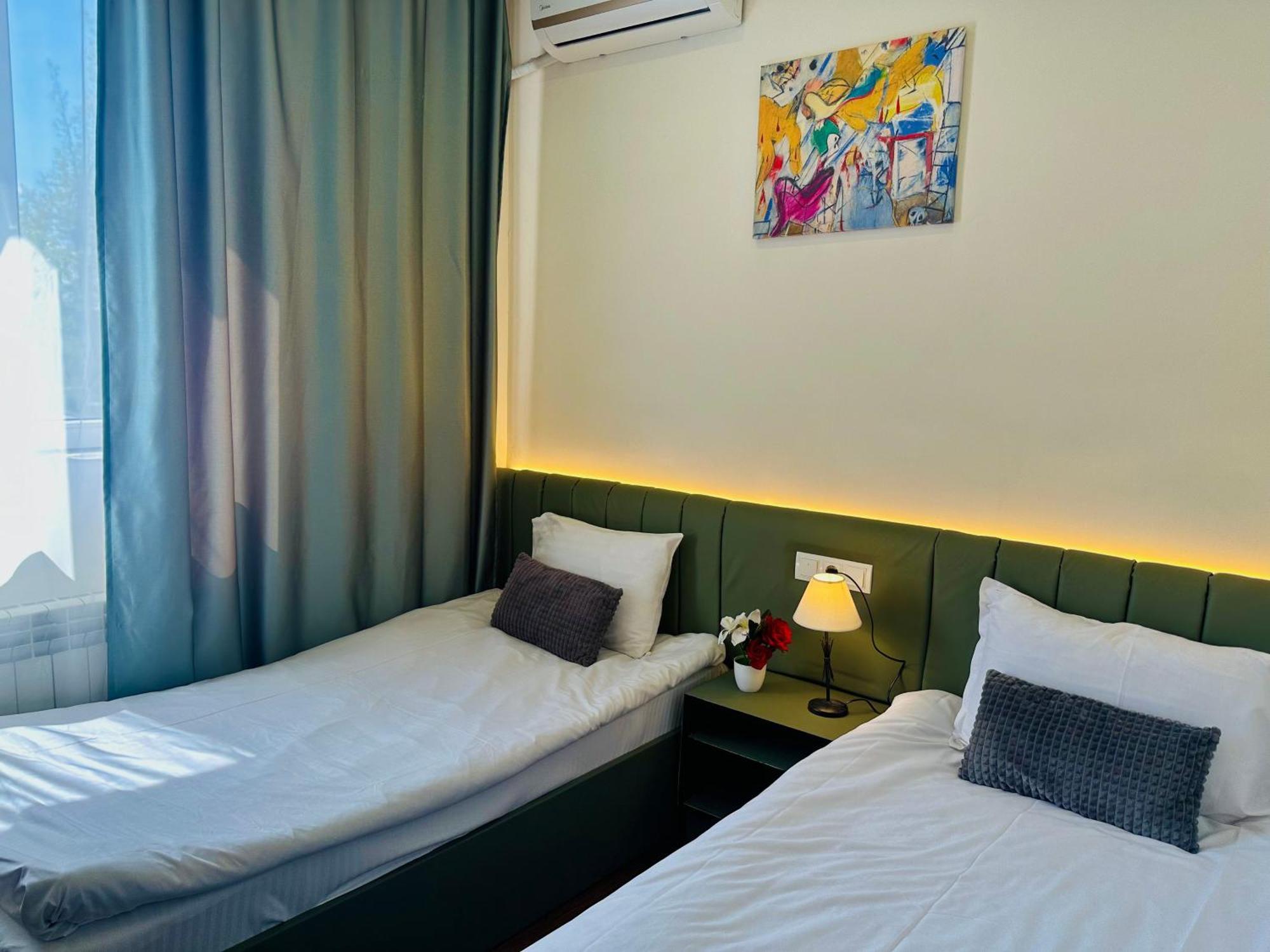 Nava Hotel Yerevan Exterior photo